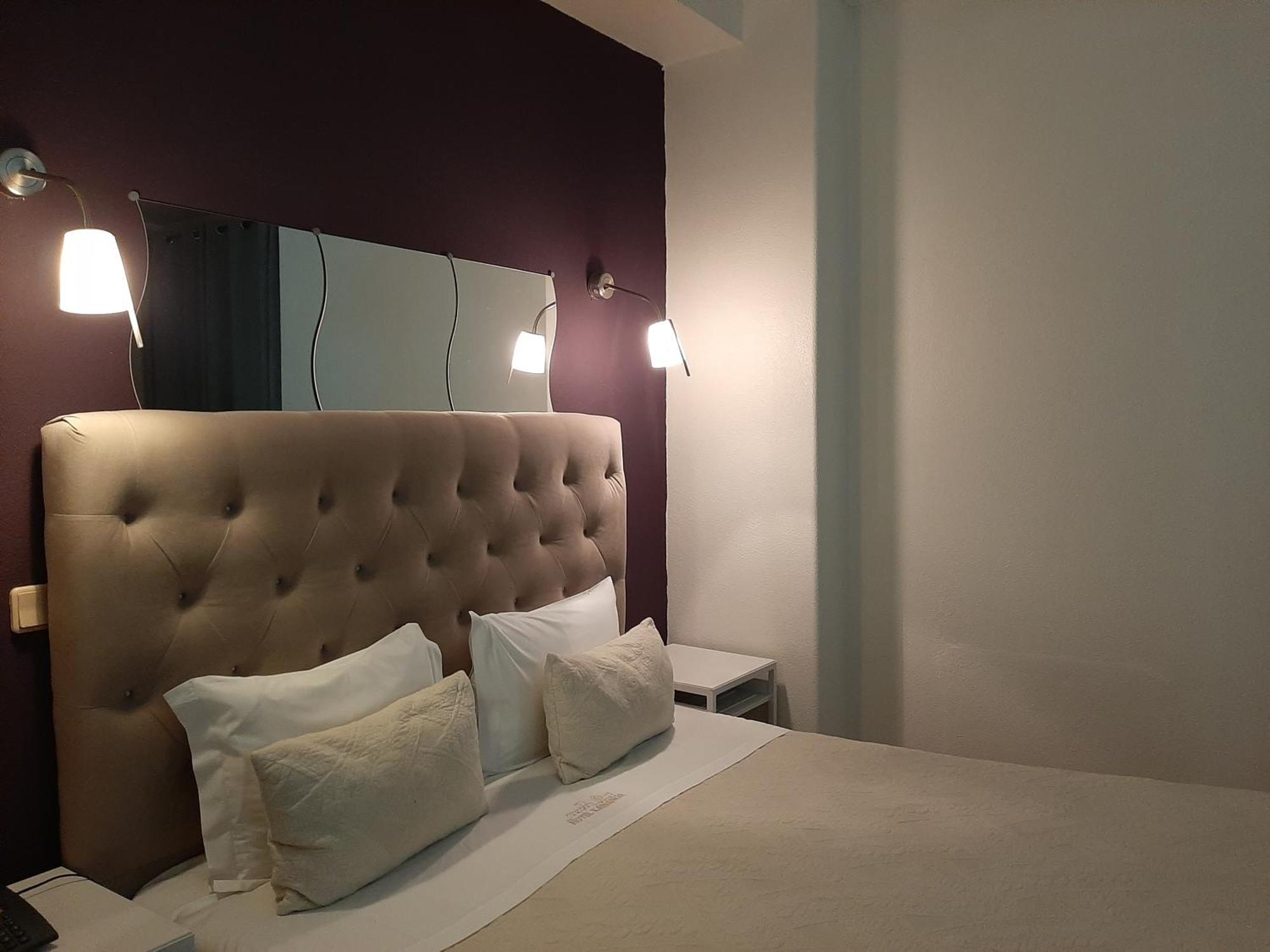Hotel Kamanga Tomar Ngoại thất bức ảnh