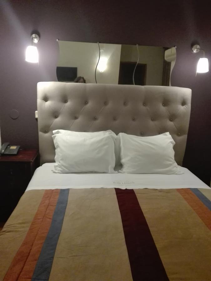 Hotel Kamanga Tomar Ngoại thất bức ảnh