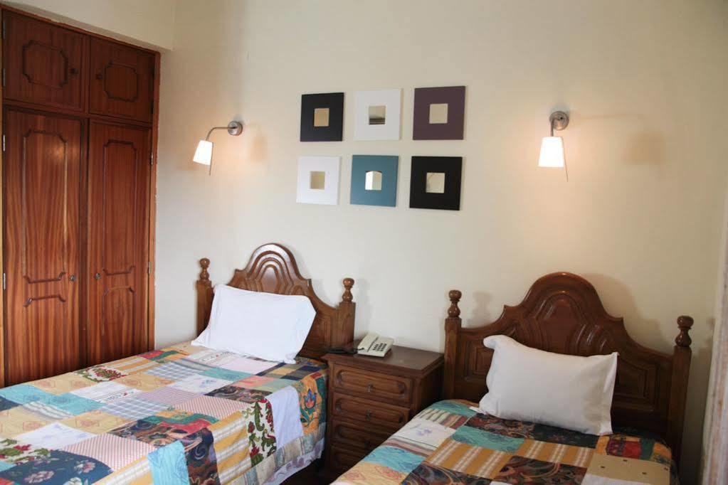 Hotel Kamanga Tomar Ngoại thất bức ảnh