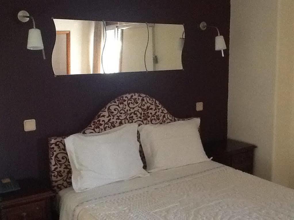 Hotel Kamanga Tomar Ngoại thất bức ảnh