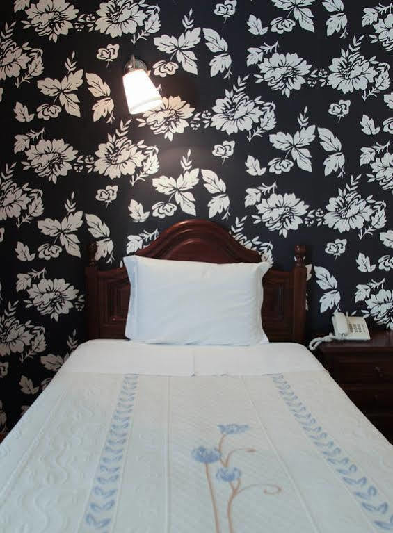 Hotel Kamanga Tomar Ngoại thất bức ảnh